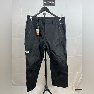 NWT North Face Seymore Snow Pants Men’s Size Large Short